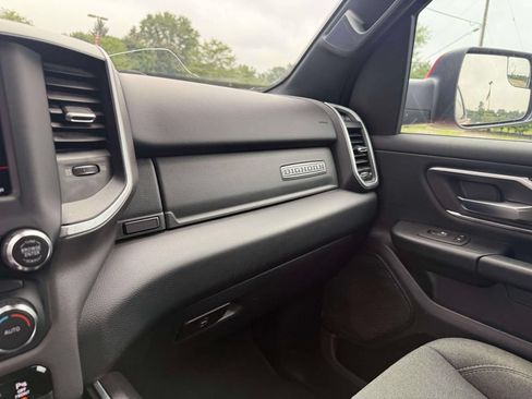 Used 2020 RAM 1500 Big Horn AWD/4WD image 27