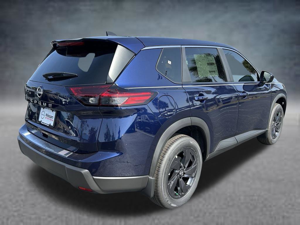 Used 2026 Nissan Rogue SV FWD image 5