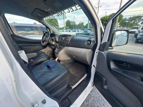 Used 2015 Chevrolet City Express LS FWD image 19