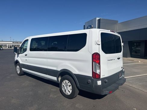 Used 2017 Ford Transit 350 XLT image 4