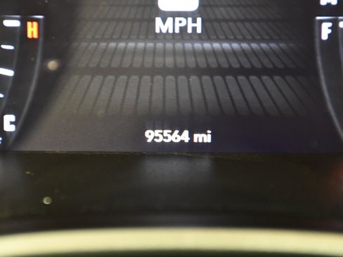 Used 2018 Dodge Challenger GT image 17