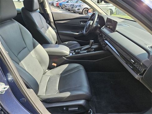 Used 2023 Honda Accord EX-L image 16