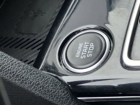 Used 2025 Kia Sportage EX w/ Premium Package image 28