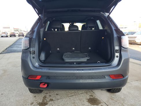 Used 2024 Jeep Compass Trailhawk w/ Trailhawk Elite Group image 26