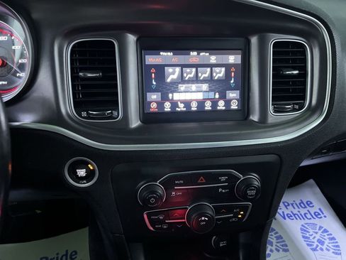 Used 2021 Dodge Charger SXT w/ Leather Interior Group RWD image 23