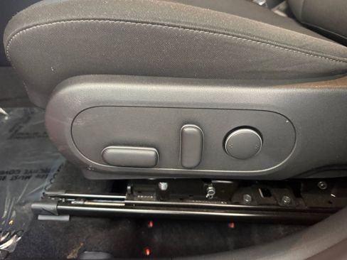 Used 2025 Hyundai Kona SEL image 23