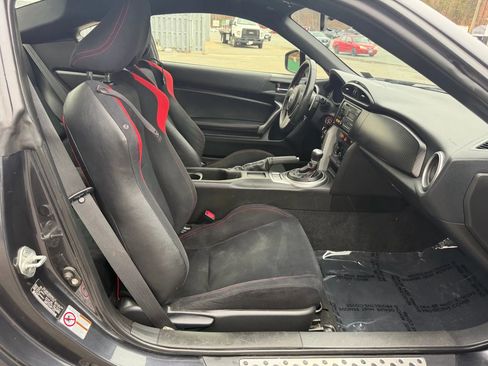 Used 2013 Scion FR-S image 17