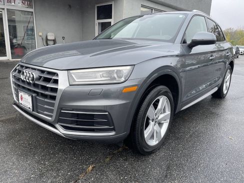 Used 2018 Audi Q5 2.0T Premium image 3