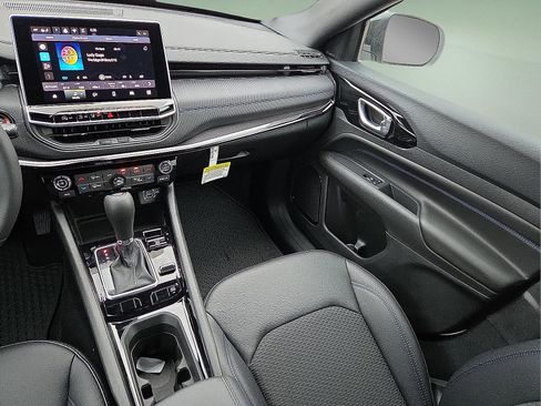 New 2026 Jeep Compass Latitude w/ Quick Order Package 29K image 12