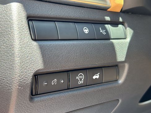 Used 2023 Nissan Rogue Platinum w/ Platinum Premium Package FWD image 15
