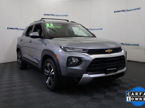 Used 2023 Chevrolet TrailBlazer LT w/ Convenience Package image 3