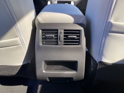 New 2025 Mitsubishi Outlander SE image 26