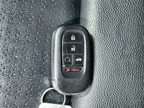 Used 2022 Honda Civic Touring image 34