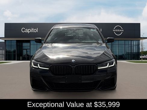Used 2023 BMW 530i w/ M Sport Package image 2