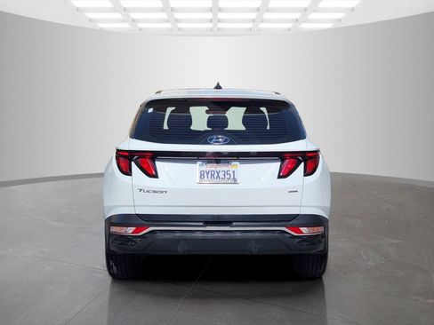 Certified 2022 Hyundai Tucson SE w/ Cargo Package AWD/4WD image 6
