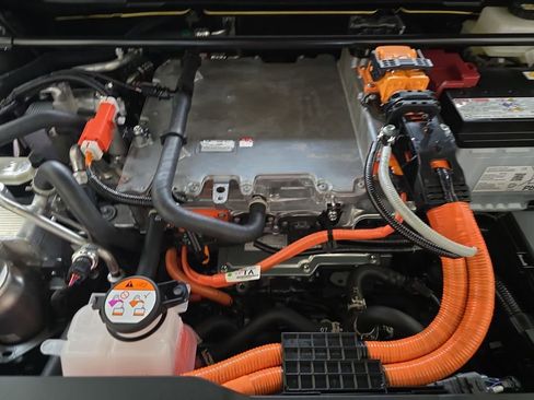 Certified 2026 Lexus RZ 450e 450e Premium w/ Cold Area Package image 31