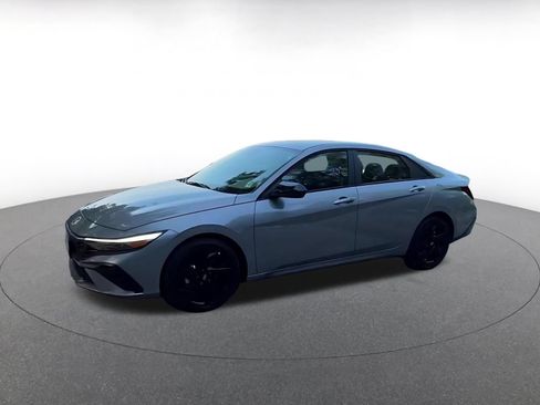 Used 2026 Hyundai Elantra Sport FWD image 8
