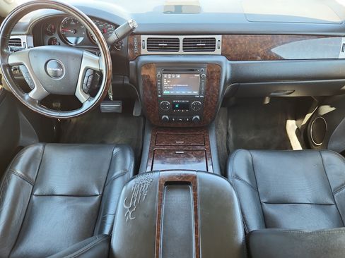 Used 2014 GMC Yukon Denali AWD/4WD image 12
