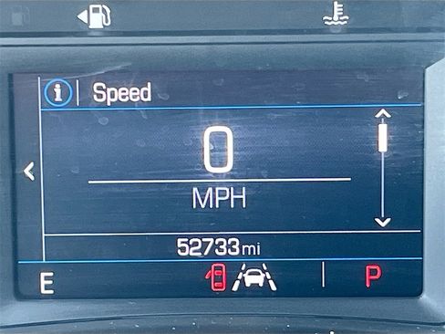 Used 2022 GMC Terrain SLE image 12