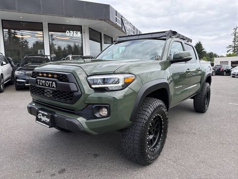 Used 2021 Toyota Tacoma TRD Off-Road w/ TRD Premium Off Road Package AWD/4WD image 1