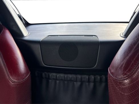 Used 2013 Mercedes-Benz SLK 250 image 17