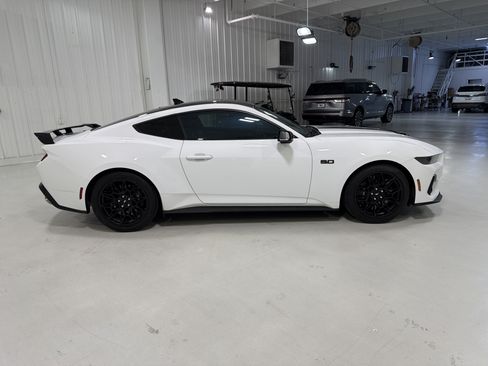 Used 2024 Ford Mustang GT Premium w/ GT Performance Package RWD image 6