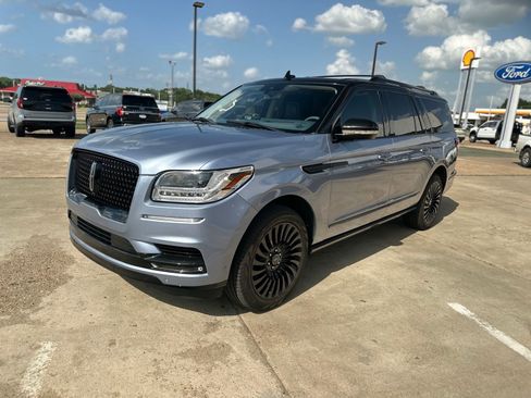 Used 2021 Lincoln Navigator L Black Label w/ Cargo Convenience Package image 21