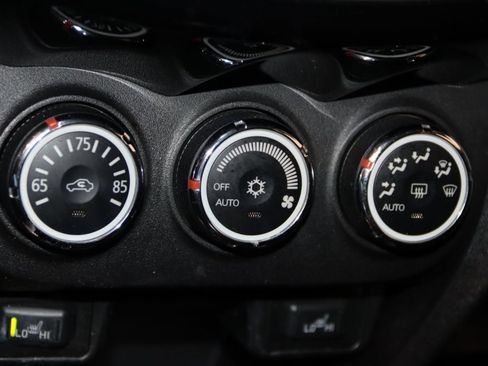 Used 2015 Mitsubishi Outlander Sport SE image 35