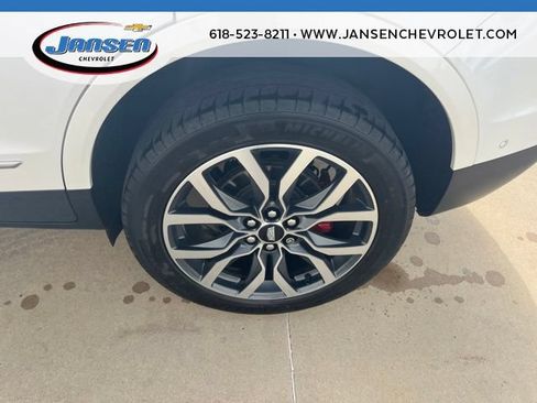 Used 2023 Cadillac XT5 Sportv w/ Technology Package AWD/4WD image 9