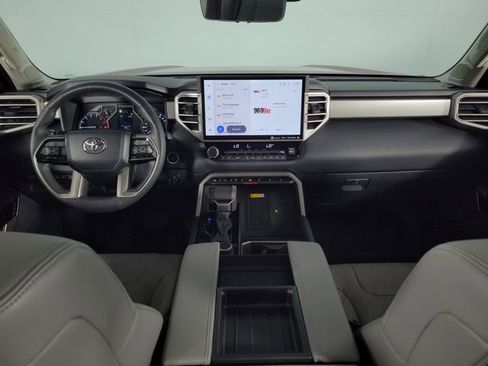 Used 2022 Toyota Tundra Limited image 27