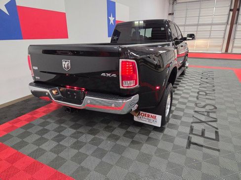 Used 2018 RAM 3500 Laramie w/ Convenience Group image 26