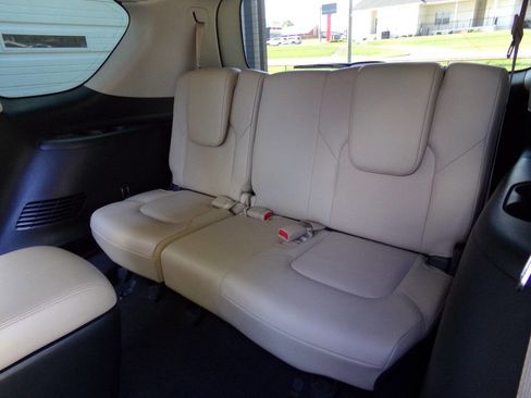 Used 2018 Nissan Armada Platinum w/ Captain Seat Package RWD image 28