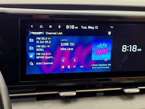 Used 2024 Kia Carnival EX FWD image 17
