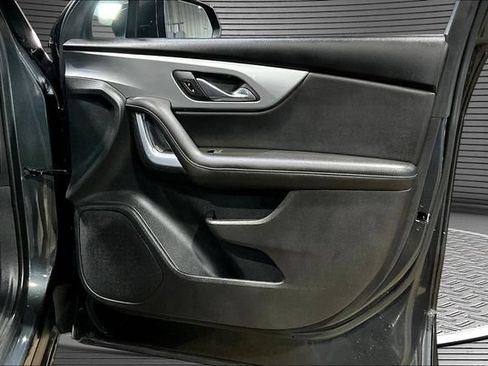 Used 2020 Chevrolet Blazer LT FWD image 24