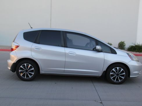 Used 2013 Honda Fit image 4