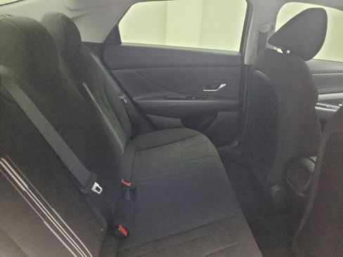 Used 2023 Hyundai Elantra SEL w/ Convenience Package FWD image 19