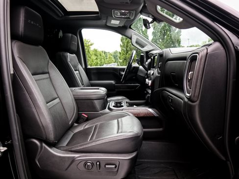 Used 2021 GMC Sierra 2500 Denali w/ Denali Ultimate Package AWD/4WD image 33