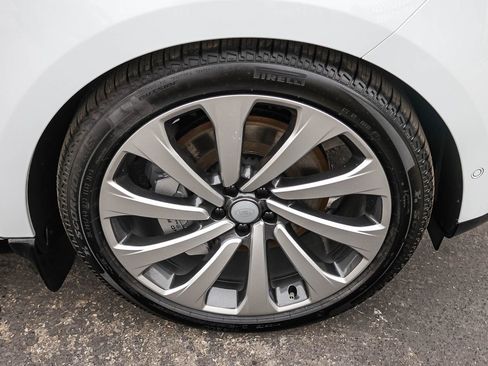 New 2025 Land Rover Range Rover SE image 14