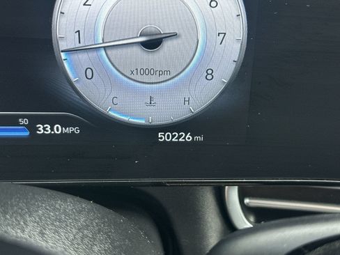 Used 2025 Hyundai Elantra Limited FWD image 24