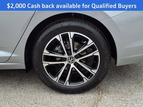 New 2025 Volkswagen Jetta Sport image 4