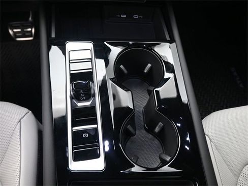 New 2025 Volkswagen Atlas Cross Sport SEL Premium R-Line image 4