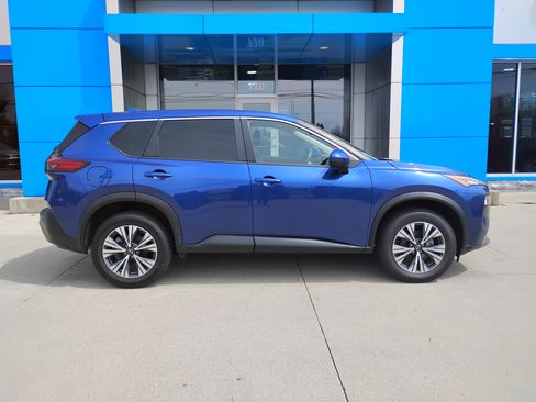 Used 2023 Nissan Rogue SV AWD/4WD image 34