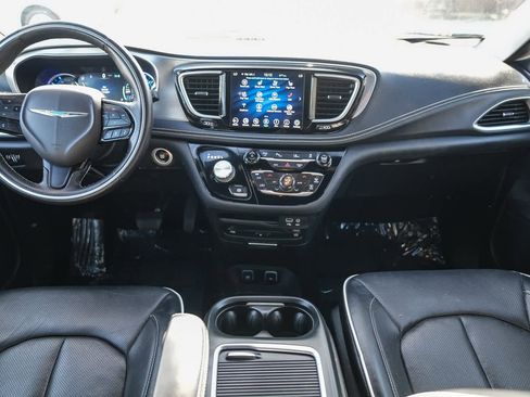 Used 2020 Chrysler Pacifica Limited w/ Advanced Safetytec Group image 11
