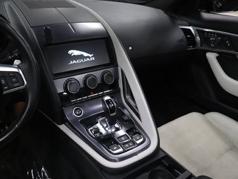 Used 2019 Jaguar F-TYPE Convertible image 29