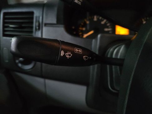 Used 2017 Mercedes-Benz Sprinter 2500 image 21