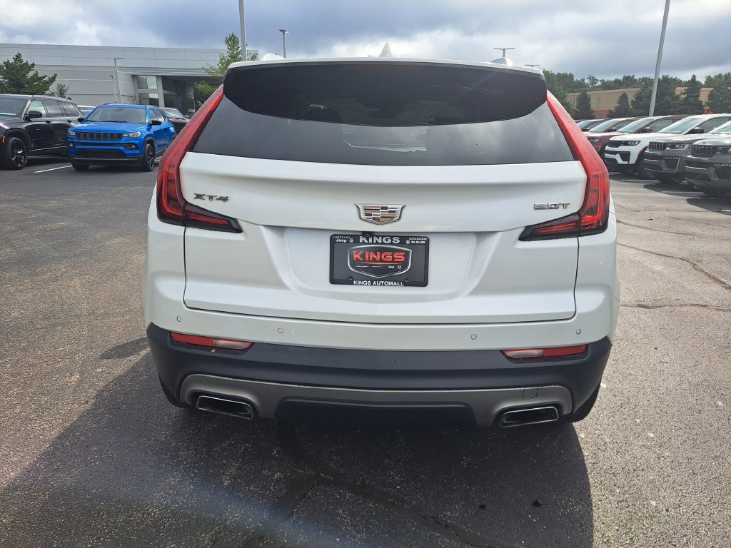 Used 2019 Cadillac XT4 Premium Luxury w/ Cold Weather Package FWD image 4