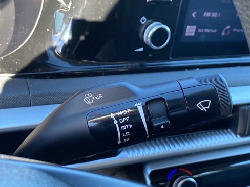 Used 2023 Kia K5 LXS image 16