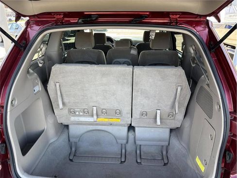 Used 2004 Toyota Sienna LE image 17