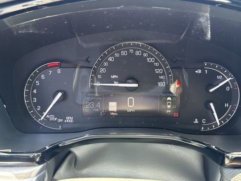 Used 2017 Cadillac XT5 Luxury FWD image 12