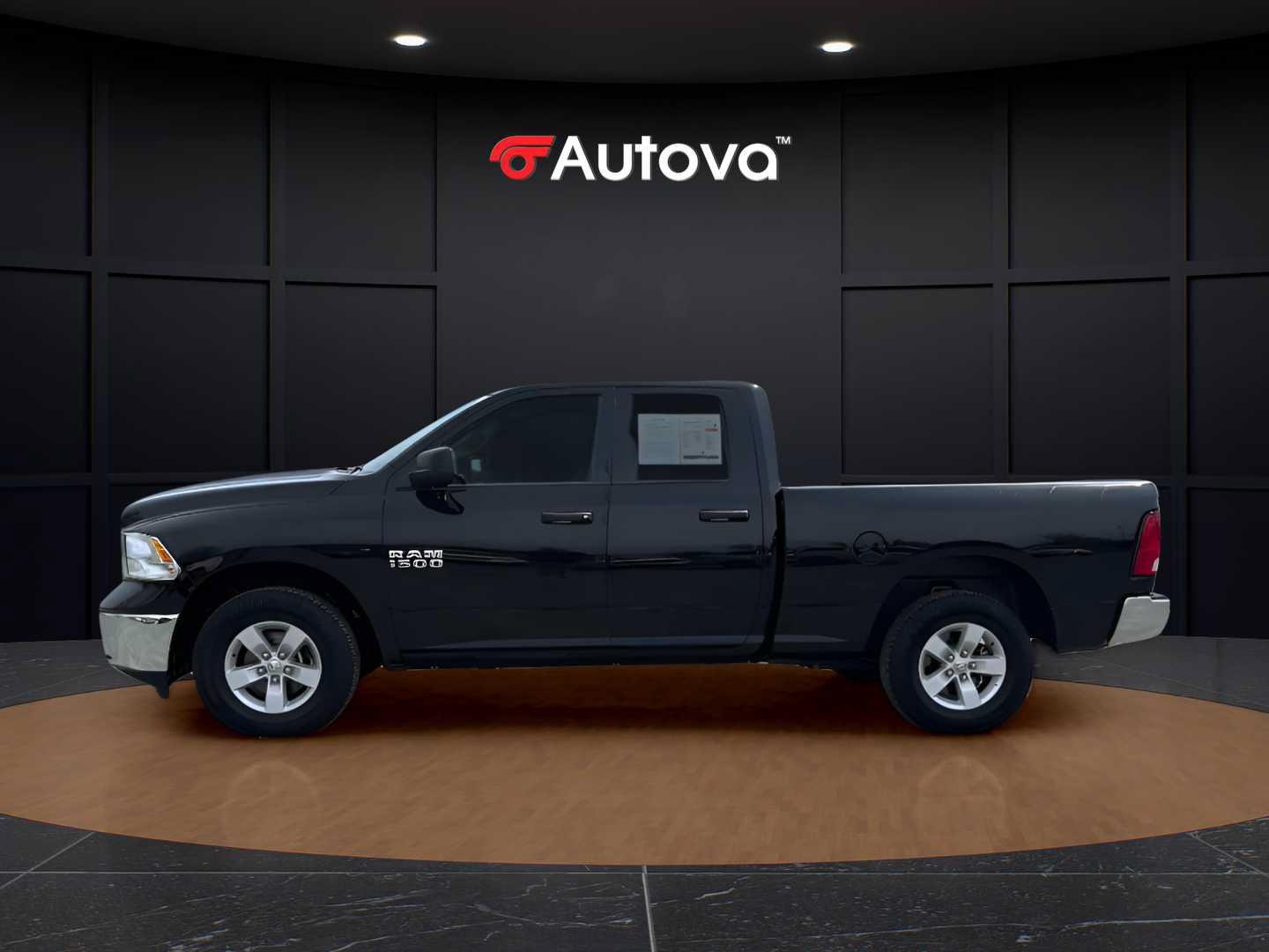 Used 2024 RAM 1500 Classic SLT AWD/4WD image 2
